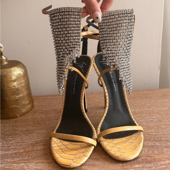 Giuseppe Zanotti Shoes - Elegant Gold and Black Women's Heels